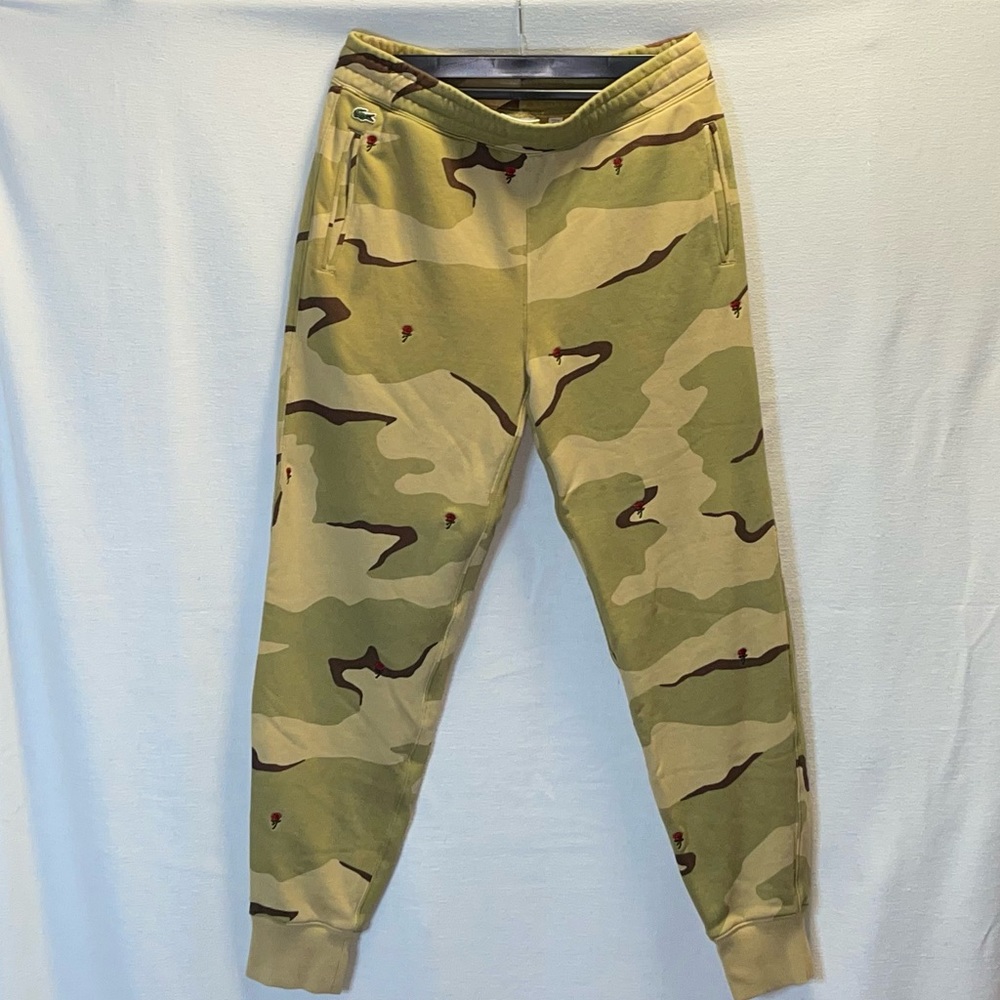 Lacoste L!VE Camo Roses Jogger
